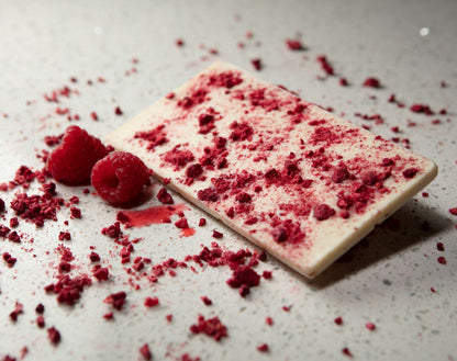 Organic White chocolate-raspberry 45 g Vegan, Gluten-free